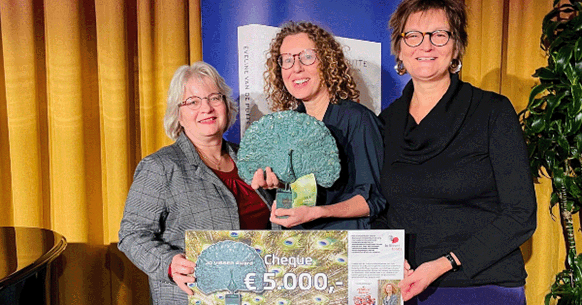 Eveline jo award